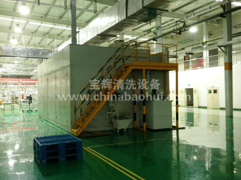 轎車(chē)發(fā)動(dòng)機(jī)缸體專用清洗機(jī)（北汽）